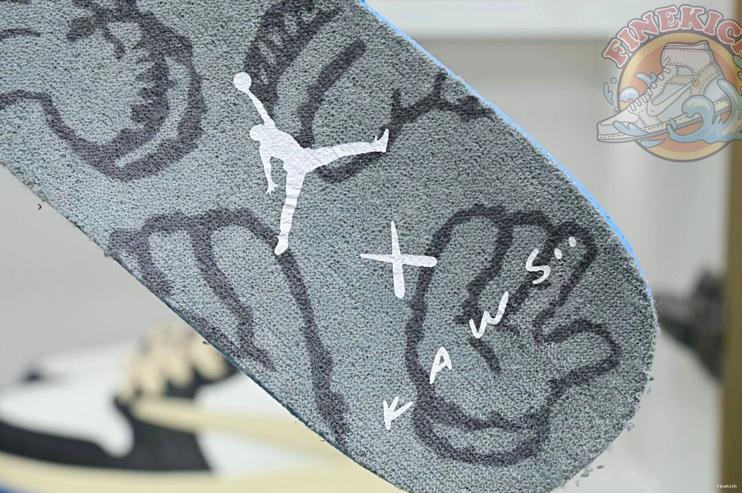 retro 4 kaws Jordan Jordan Air 0803